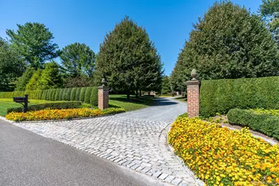 7 Fox Meadow Lane, Lloyd Harbor, NY 11743 - Photo 2