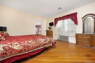 24 Lawrence Ave, Rockville Centre, NY 11570 - Photo 28