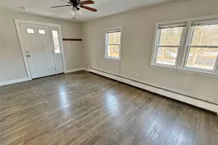 4 Riverview Ave, New Windsor, NY 12553 - Photo 2