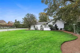 22 Bayfield Ln, Westhampton Beach, NY 11978 - Photo 34