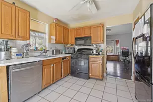 403 Haverstraw Rd, Suffern, NY 10901 - Photo 6