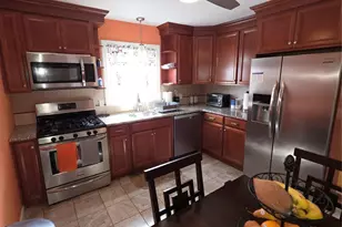 36 Monroe Pl, Hempstead, NY 11550 - Photo 6