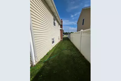 36 Monroe Place, Hempstead, NY 11550 - Photo 28