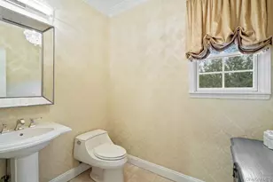 1 Fairway Dr, Old Bethpage, NY 11804 - Photo 14