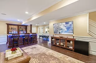 1 Fairway Dr, Old Bethpage, NY 11804 - Photo 22