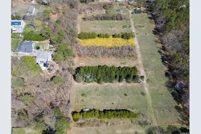 Cedarhurst Ave, Medford, NY 11763 - Photo 4