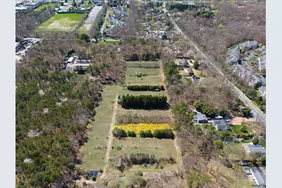 Cedarhurst Ave, Medford, NY 11763 - Photo 6