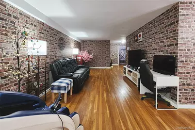 209-20 18th Ave #5E, Bayside, NY 11360 - Photo 4