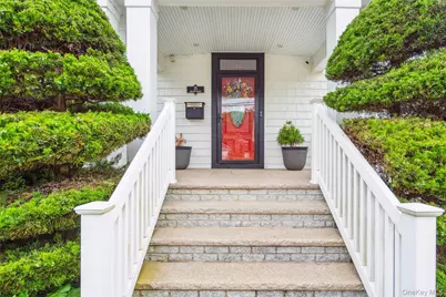 25 Davison Avenue, East Rockaway, NY 11518 - Photo 2