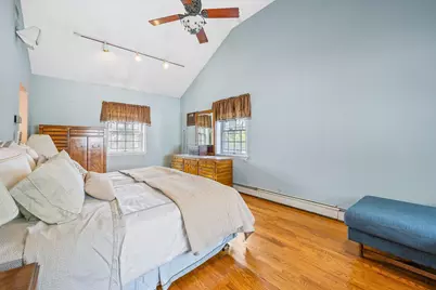 8649 Dunton Street, Hollis, NY 11423 - Photo 20