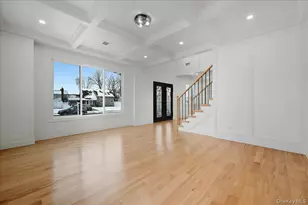 319 Blacksmith Road W, Levittown, NY 11756 - Photo 10