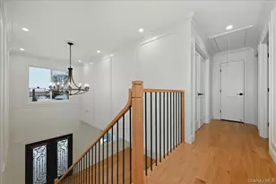 319 Blacksmith Road W, Levittown, NY 11756 - Photo 28