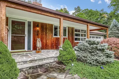 47 Mayer Drive, Montebello, NY 10901 - Photo 4