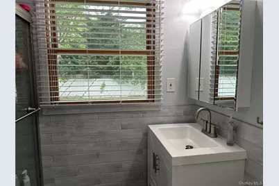 2 Hamilton Court, Coram, NY 11727 - Photo 16