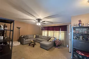 2 Hamilton Ct, Coram, NY 11727 - Photo 12