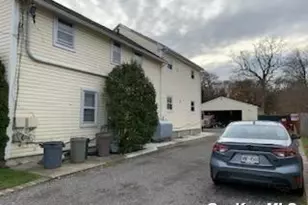 1938 Meadowbrook Rd, Merrick, NY 11566 - Photo 4