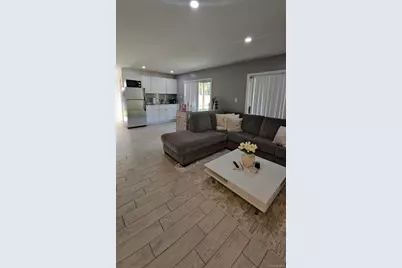 943 Macarthur Street, Bohemia, NY 11716 - Photo 6