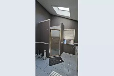 943 Macarthur Street, Bohemia, NY 11716 - Photo 8