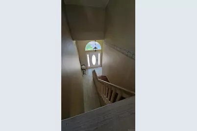 943 Macarthur Street, Bohemia, NY 11716 - Photo 2