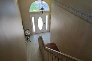 943 MacArthur St, Bohemia, NY 11716 - Photo 2