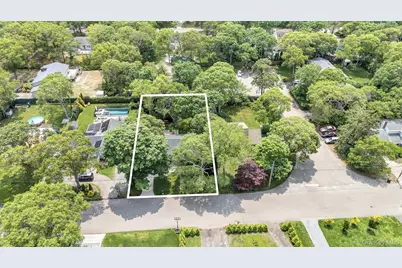 64 School Street, Hampton Bays, NY 11946 - Photo 26