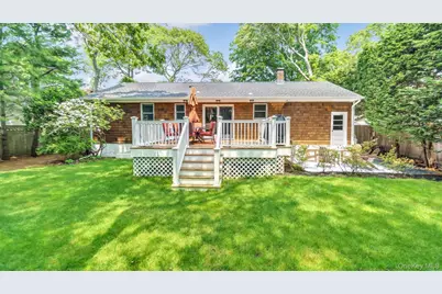 64 School Street, Hampton Bays, NY 11946 - Photo 18