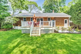 64 School St, Hampton Bays, NY 11946 - Photo 18