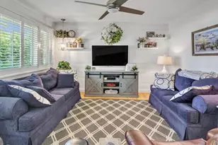 64 School St, Hampton Bays, NY 11946 - Photo 2