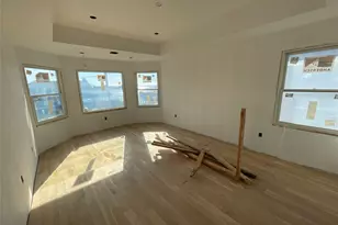 101 Clocks Blvd, Massapequa, NY 11758 - Photo 22