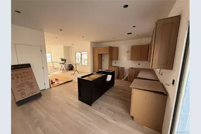 101 Clocks Boulevard, Massapequa, NY 11758 - Photo 12