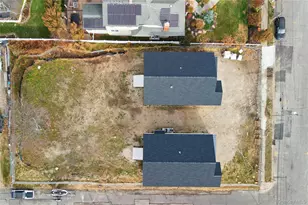 101 Clocks Blvd, Massapequa, NY 11758 - Photo 30