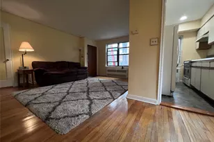 196-53 73rd Ave, Fresh Meadows, NY 11365 - Photo 4