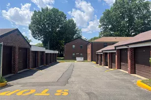 196-53 73rd Ave, Fresh Meadows, NY 11365 - Photo 20