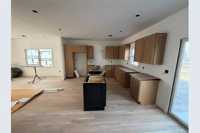 103 Clocks Boulevard, Massapequa, NY 11758 - Photo 8