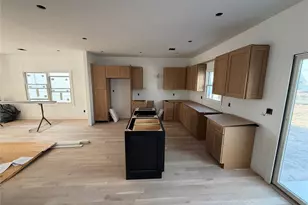 103 Clocks Blvd, Massapequa, NY 11758 - Photo 8