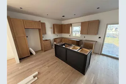 103 Clocks Boulevard, Massapequa, NY 11758 - Photo 24