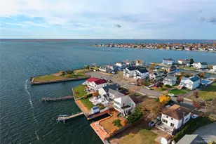 103 Clocks Blvd, Massapequa, NY 11758 - Photo 4