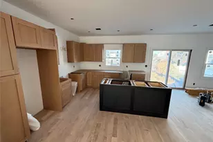 103 Clocks Blvd, Massapequa, NY 11758 - Photo 6