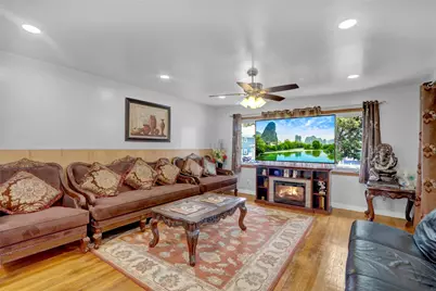 104 S 3rd Street, New Hyde Park, NY 11040 - Photo 4