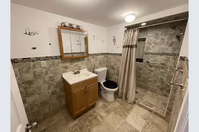 15951 160th Avenue, Howard Beach, NY 11414 - Photo 26