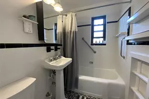 73-19 217th St, Oakland Gardens, NY 11364 - Photo 10