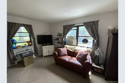 73-19 217th Street #Lower, Oakland Gardens, NY 11364 - Photo 4