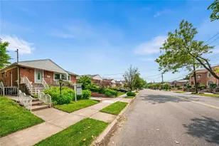 141-37 11th Ave, Whitestone, NY 11357 - Photo 2