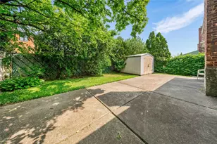 141-37 11th Ave, Whitestone, NY 11357 - Photo 16