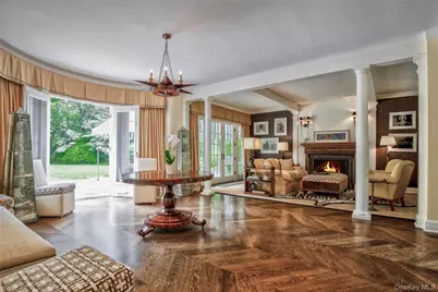 9 Meadow Spring Lane, Glen Cove, NY 11542 - Photo 6