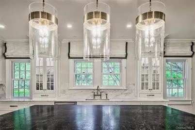 9 Meadow Spring Lane, Glen Cove, NY 11542 - Photo 18