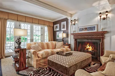 9 Meadow Spring Lane, Glen Cove, NY 11542 - Photo 12
