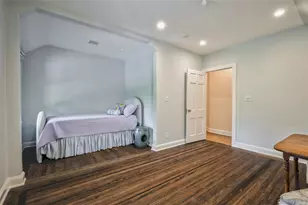 9 Meadow Spring Ln, Glen Cove, NY 11542 - Photo 30