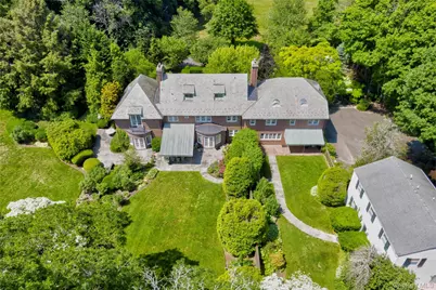 9 Meadow Spring Lane, Glen Cove, NY 11542 - Photo 4