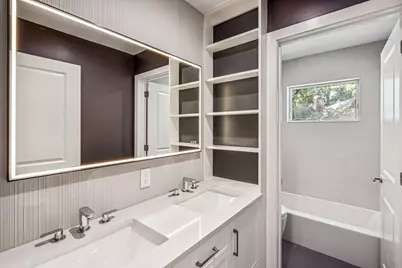 199E W Shore Road, Great Neck, NY 11024 - Photo 42